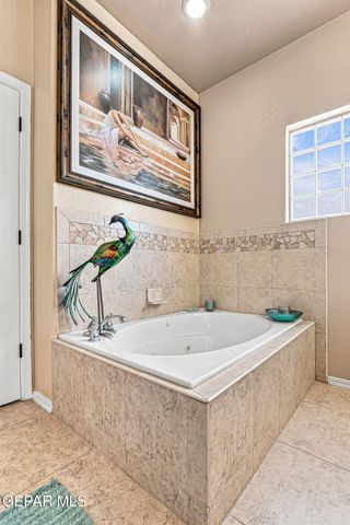 729 DESERT SILVER Drive, Horizon City, TX 79928