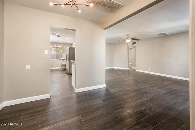 2344 W MITCHELL Drive, Phoenix, AZ 85015