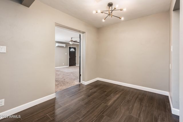 2344 W MITCHELL Drive, Phoenix, AZ 85015