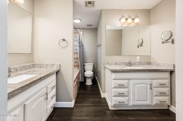 2344 W MITCHELL Drive, Phoenix, AZ 85015