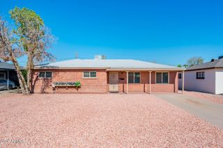 2344 W MITCHELL Drive, Phoenix, AZ 85015