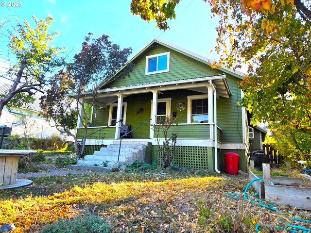 100 Se HILLCREST Rd, John Day, OR 97845