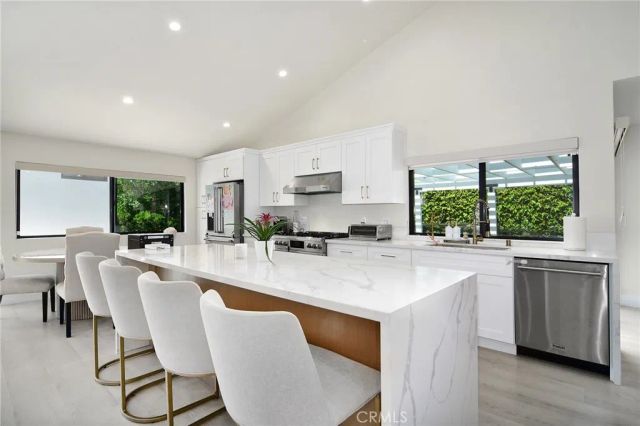 10947 Lurline Avenue, Chatsworth, CA 91311