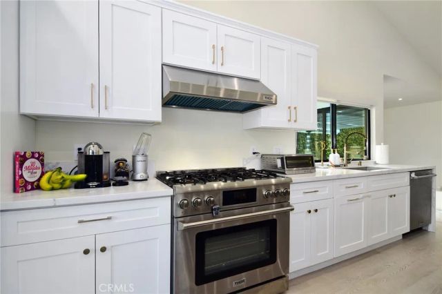 10947 Lurline Avenue, Chatsworth, CA 91311