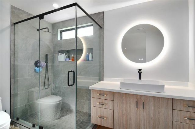 10947 Lurline Avenue, Chatsworth, CA 91311