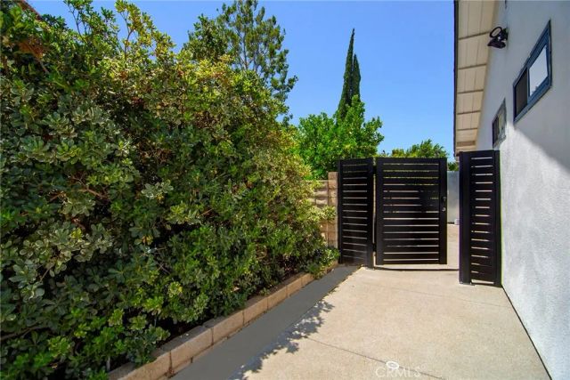 10947 Lurline Avenue, Chatsworth, CA 91311