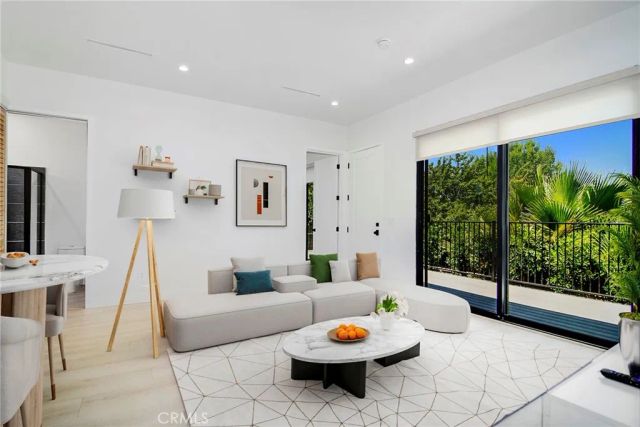 10947 Lurline Avenue, Chatsworth, CA 91311