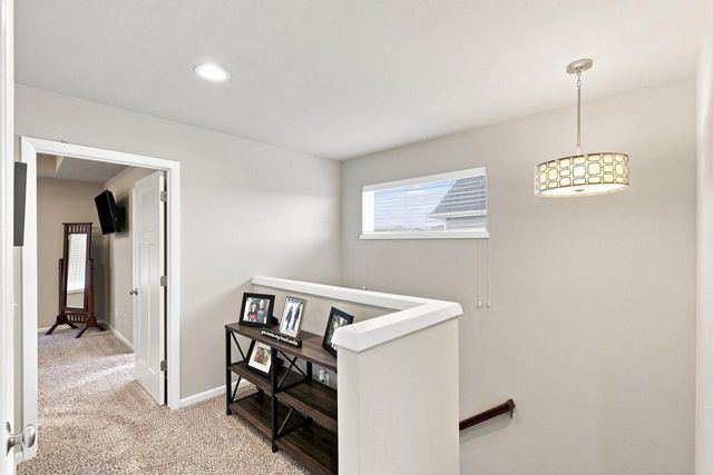 1219 Crane Meadow Way, Sun Prairie, WI 53590