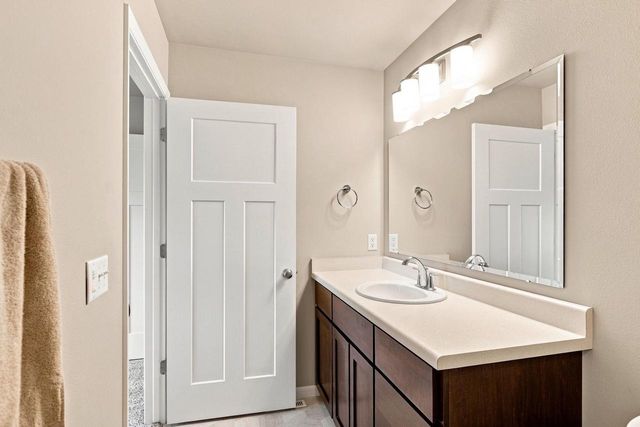 1219 Crane Meadow Way, Sun Prairie, WI 53590