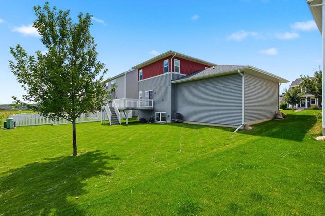 1219 Crane Meadow Way, Sun Prairie, WI 53590