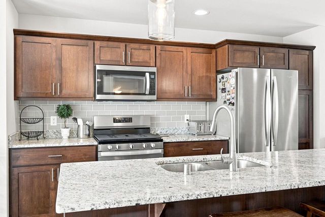 1219 Crane Meadow Way, Sun Prairie, WI 53590