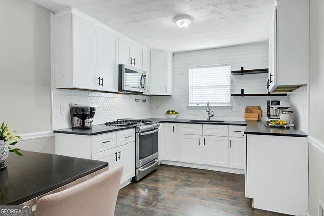 310 Parkview Place Drive, Mcdonough, GA 30253