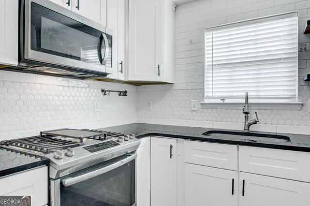 310 Parkview Place Drive, Mcdonough, GA 30253