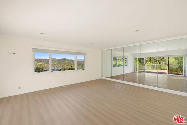 1743 Stone Canyon Road, Los Angeles, CA 90077