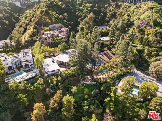 1743 Stone Canyon Road, Los Angeles, CA 90077