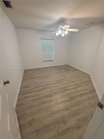 3262 SW Cohutta St, Port St. Lucie, FL 34953