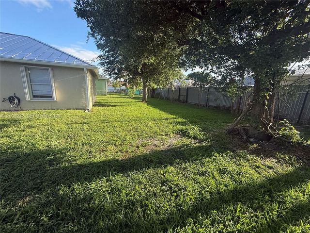 3262 SW Cohutta St, Port St. Lucie, FL 34953