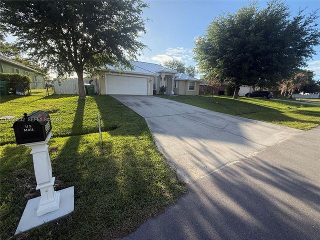 3262 SW Cohutta St, Port St. Lucie, FL 34953