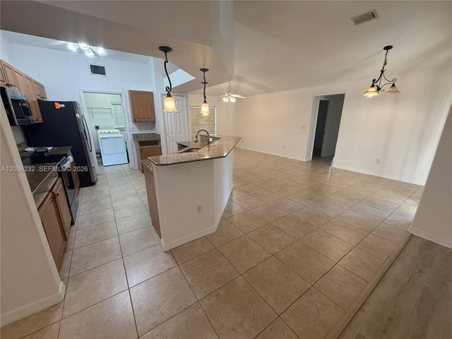 3262 SW Cohutta St, Port St. Lucie, FL 34953