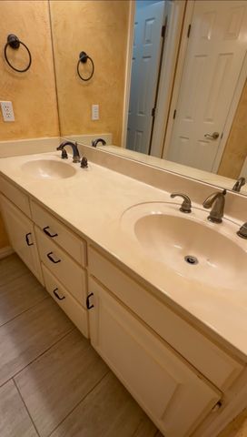 6542 Potomac Parkway, Arlington, TX 76017