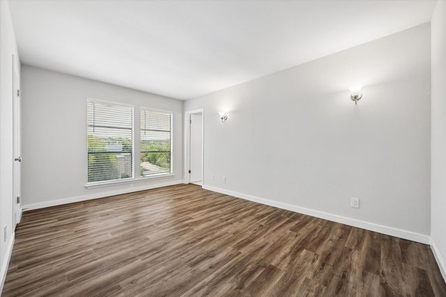 3609 Las Colinas DR A, Austin, TX 78731