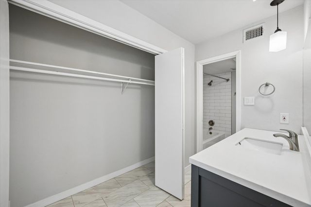 3609 Las Colinas DR A, Austin, TX 78731