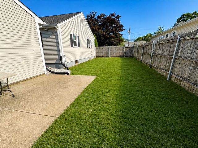 52 Tiffany Street, North Providence, RI 02904