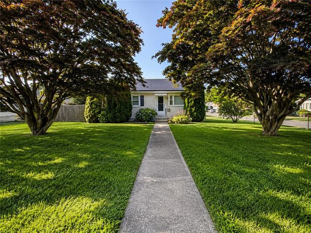 52 Tiffany Street, North Providence, RI 02904
