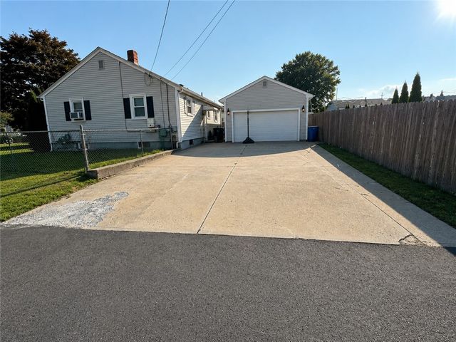 52 Tiffany Street, North Providence, RI 02904