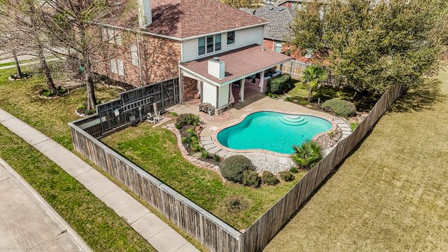 100 Bowie Street, Forney, TX 75126