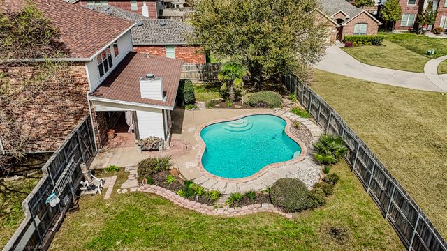 100 Bowie Street, Forney, TX 75126