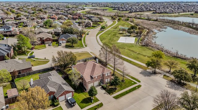 100 Bowie Street, Forney, TX 75126