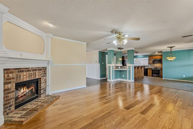 100 Bowie Street, Forney, TX 75126