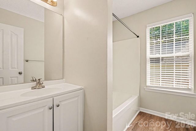9819 Veronica Drive, Charlotte, NC 28215