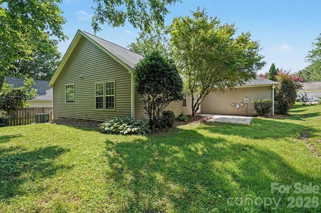 9819 Veronica Drive, Charlotte, NC 28215