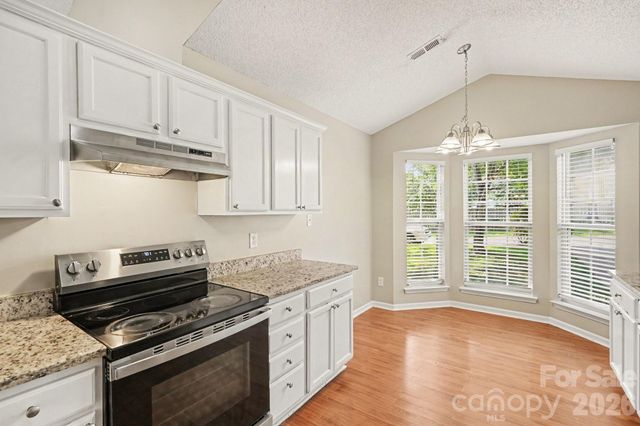 9819 Veronica Drive, Charlotte, NC 28215