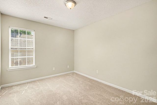 9819 Veronica Drive, Charlotte, NC 28215