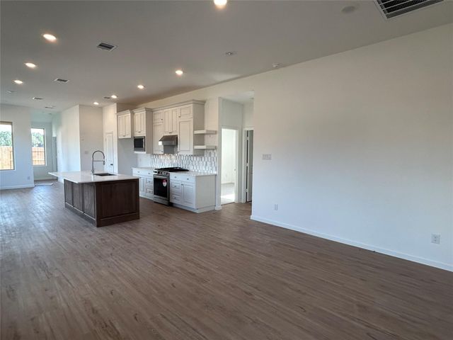 28820 Dobra Trail, New Caney, TX 77357