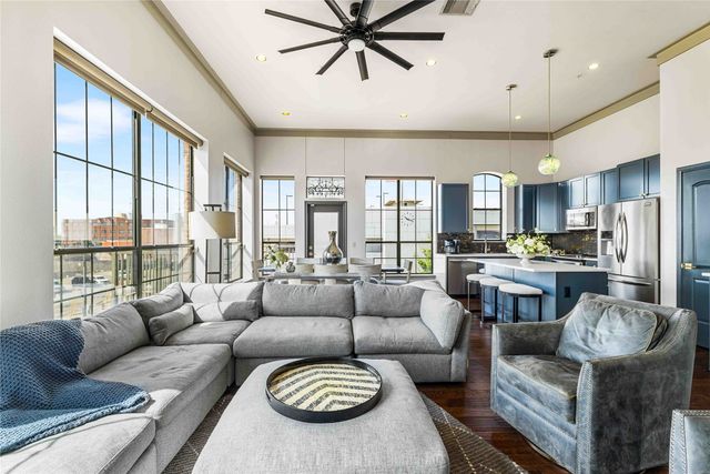 330 Austin Avenue 322, Waco, TX 76701