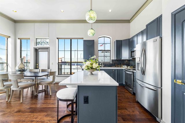 330 Austin Avenue 322, Waco, TX 76701