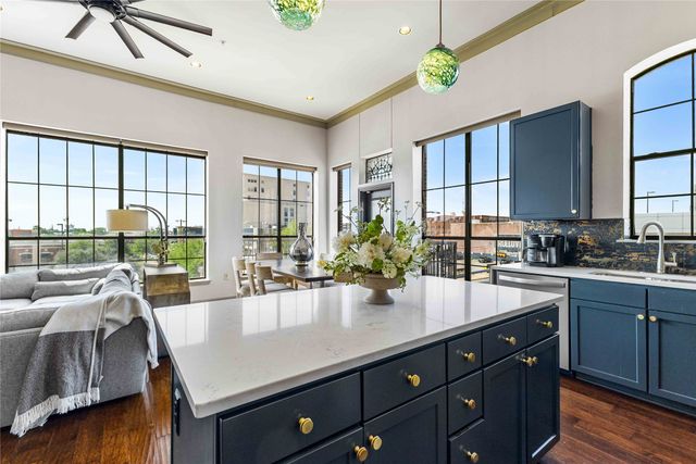 330 Austin Avenue 322, Waco, TX 76701