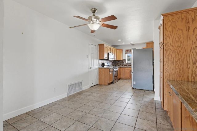 936 Spinel Ave, El Cajon, CA 92021