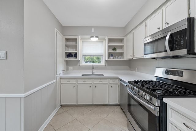 3822 Avenue P, Rosenberg, TX 77471