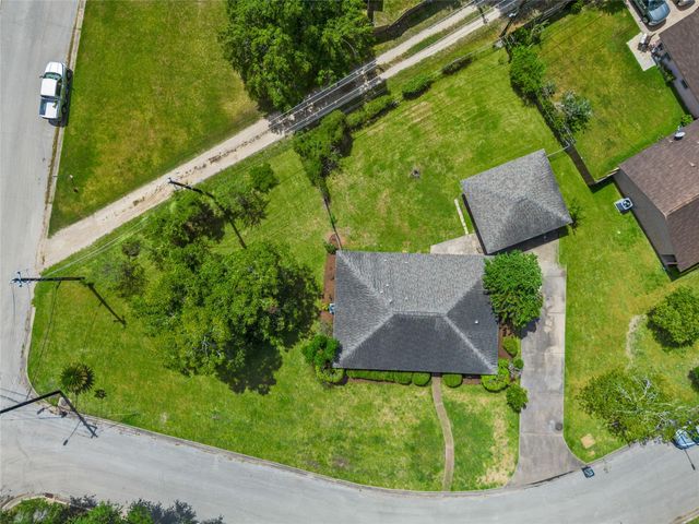3822 Avenue P, Rosenberg, TX 77471