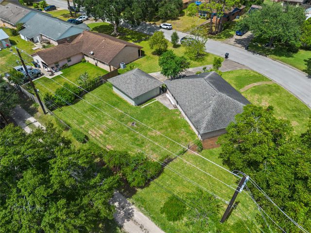 3822 Avenue P, Rosenberg, TX 77471
