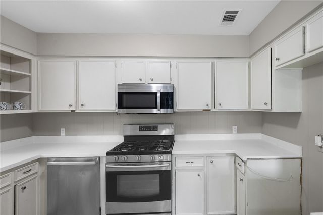 3822 Avenue P, Rosenberg, TX 77471