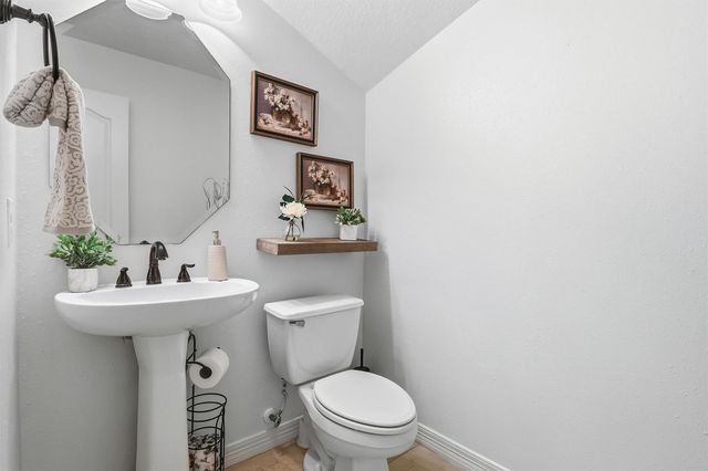 22603 Crescent Cove Court, Katy, TX 77494