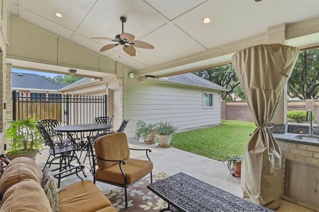 22603 Crescent Cove Court, Katy, TX 77494