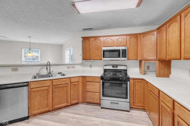 13240 All American Road, Fishers, IN 46037
