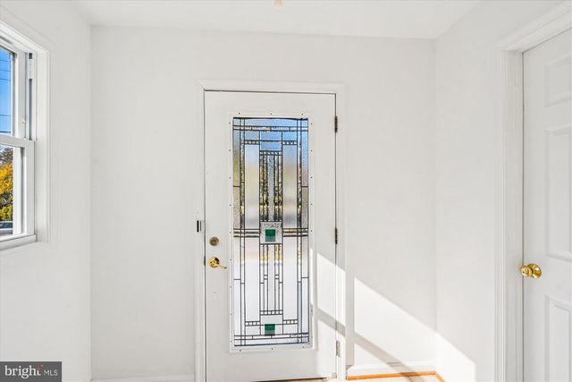 3201 NOTTAGE LN, Falls Church, VA 22042